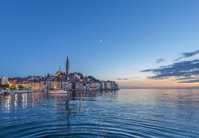 Studio in Rovinj - Studioapartment in Rovinj mit Balkon, Klimaanlage, W-LAN (3483-3) Studio in Rovinj - Studioapartment in Rovinj mit Balkon, Klimaanlage, W-LAN (3483-3)