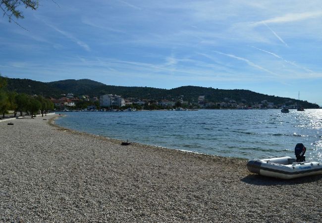 Ferienhaus in Vinišce - Ferienhaus in Vinišće mit Meerblick, Balkon, Klimaanlage, W-LAN (3484-1) Ferienhaus in Vinišce - Ferienhaus in Vinišće mit Meerblick, Balkon, Klimaanlage, W-LAN (3484-1)