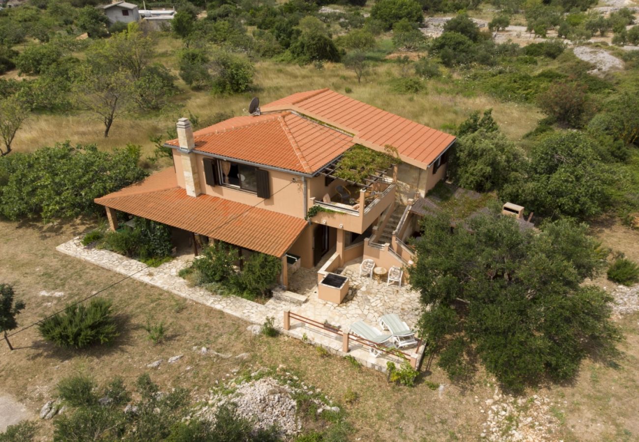 Ferienhaus in Vinišce - Ferienhaus in Vinišće mit Meerblick, Balkon, Klimaanlage, W-LAN (3484-1)