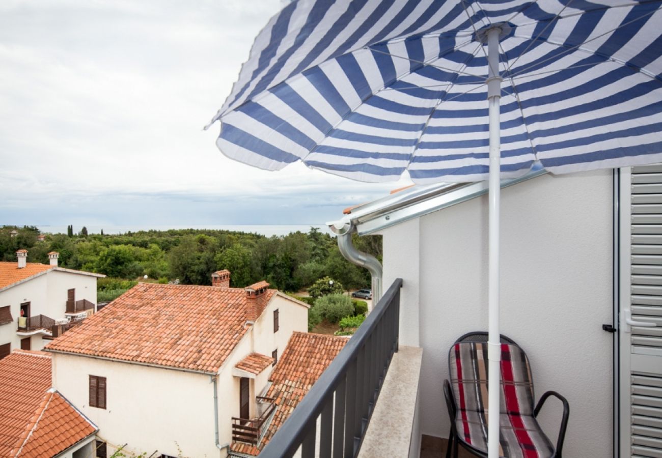 Ferienwohnung in Rovinj - Ferienwohnung in Rovinj mit Meerblick, Balkon, Klimaanlage, W-LAN (3482-10)