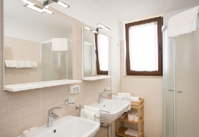Ferienwohnung in Rovinj - Ferienwohnung in Rovinj mit Meerblick, Balkon, Klimaanlage, W-LAN (3482-11) Ferienwohnung in Rovinj - Ferienwohnung in Rovinj mit Meerblick, Balkon, Klimaanlage, W-LAN (3482-11)