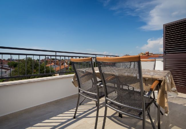 Ferienwohnung in Rovinj - Ferienwohnung in Rovinj mit Meerblick, Balkon, Klimaanlage, W-LAN (3482-11) Ferienwohnung in Rovinj - Ferienwohnung in Rovinj mit Meerblick, Balkon, Klimaanlage, W-LAN (3482-11)