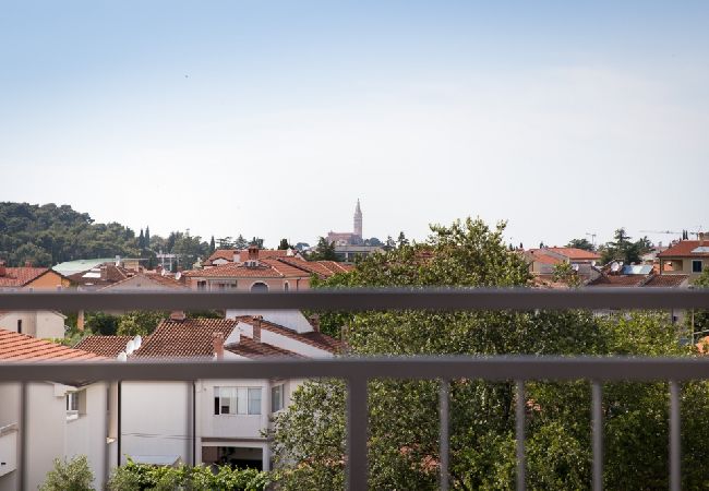 Ferienwohnung in Rovinj - Ferienwohnung in Rovinj mit Meerblick, Balkon, Klimaanlage, W-LAN (3482-11) Ferienwohnung in Rovinj - Ferienwohnung in Rovinj mit Meerblick, Balkon, Klimaanlage, W-LAN (3482-11)