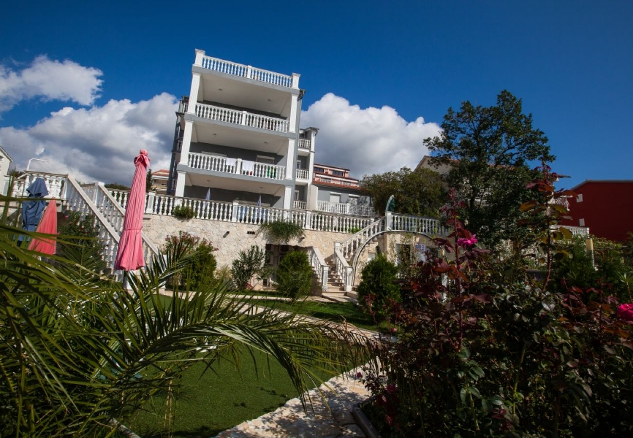 Ferienwohnung in Crikvenica - Ferienwohnung in Crikvenica mit Meerblick, Balkon, Klimaanlage, W-LAN (3492-1)