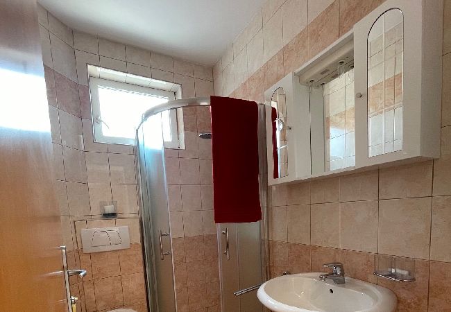 Ferienwohnung in Crikvenica - Ferienwohnung in Crikvenica mit Meerblick, Balkon, Klimaanlage, W-LAN (3492-4) Ferienwohnung in Crikvenica - Ferienwohnung in Crikvenica mit Meerblick, Balkon, Klimaanlage, W-LAN (3492-4)