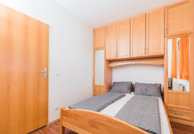 Ferienwohnung in Crikvenica - Ferienwohnung in Crikvenica mit Meerblick, Terrasse, Klimaanlage, W-LAN (3492-5) Ferienwohnung in Crikvenica - Ferienwohnung in Crikvenica mit Meerblick, Terrasse, Klimaanlage, W-LAN (3492-5)