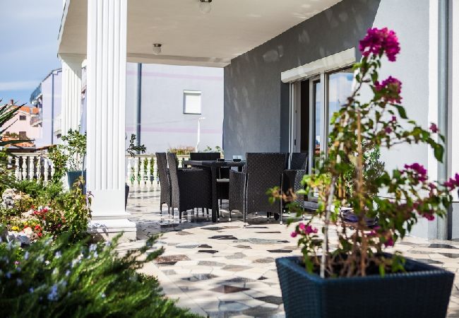 Ferienwohnung in Crikvenica - Ferienwohnung in Crikvenica mit Meerblick, Terrasse, Klimaanlage, W-LAN (3492-6) Ferienwohnung in Crikvenica - Ferienwohnung in Crikvenica mit Meerblick, Terrasse, Klimaanlage, W-LAN (3492-6)