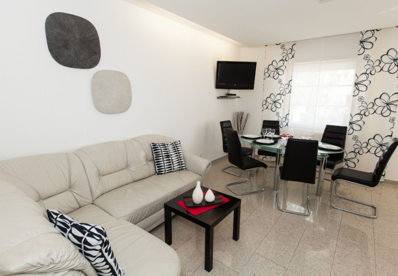 Ferienwohnung in Crikvenica - Ferienwohnung in Crikvenica mit Meerblick, Terrasse, Klimaanlage, W-LAN (3492-10)