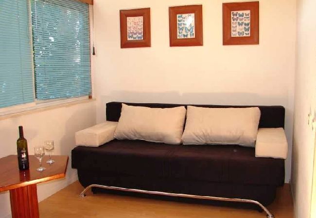 Ferienwohnung in Brela - Ferienwohnung in Brela mit Meerblick, Terrasse, Klimaanlage, W-LAN (3524-1) Ferienwohnung in Brela - Ferienwohnung in Brela mit Meerblick, Terrasse, Klimaanlage, W-LAN (3524-1)
