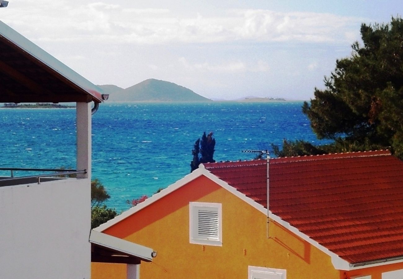 Ferienwohnung in Pakoštane - Ferienwohnung in Pakoštane mit Meerblick, Balkon, Klimaanlage, W-LAN (3539-1)