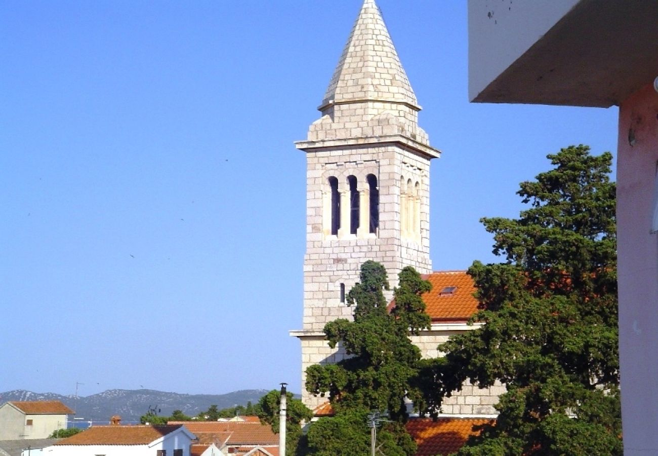 Ferienwohnung in Pakoštane - Ferienwohnung in Pakoštane mit Meerblick, Balkon, Klimaanlage, W-LAN (3539-1)