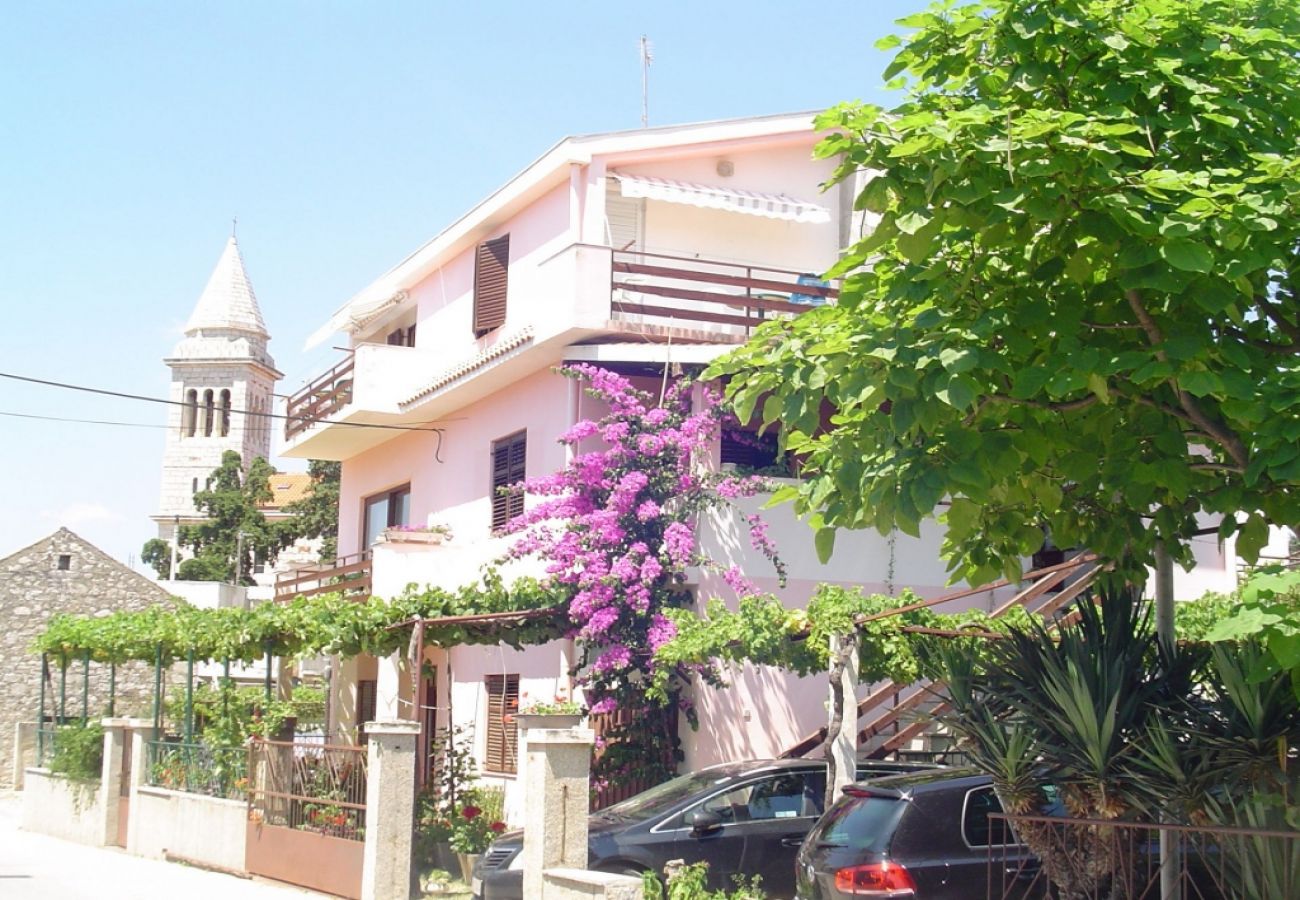 Ferienwohnung in Pakoštane - Ferienwohnung in Pakoštane mit Meerblick, Balkon, Klimaanlage, W-LAN (3539-1)