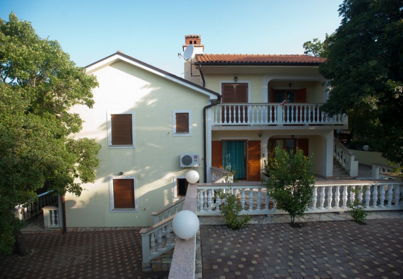 Ferienwohnung in Povile - Ferienwohnung in Povile mit Terrasse, Klimaanlage, W-LAN, Waschmaschine (3542-1)