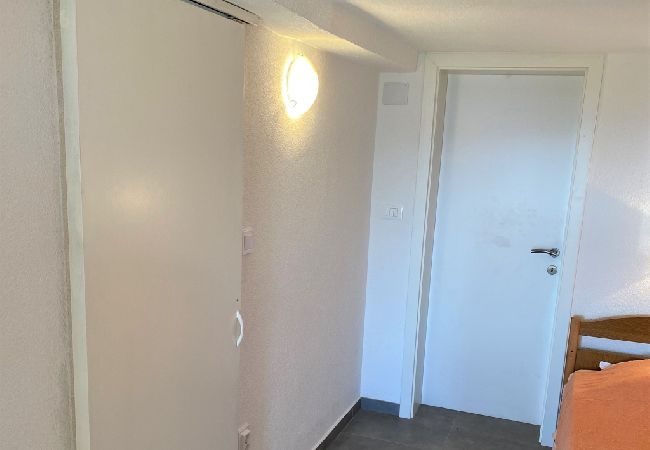 Ferienhaus in Bol - Ferienhaus in Bol mit Meerblick, Terrasse, Klimaanlage, W-LAN (3543-1) Ferienhaus in Bol - Ferienhaus in Bol mit Meerblick, Terrasse, Klimaanlage, W-LAN (3543-1)