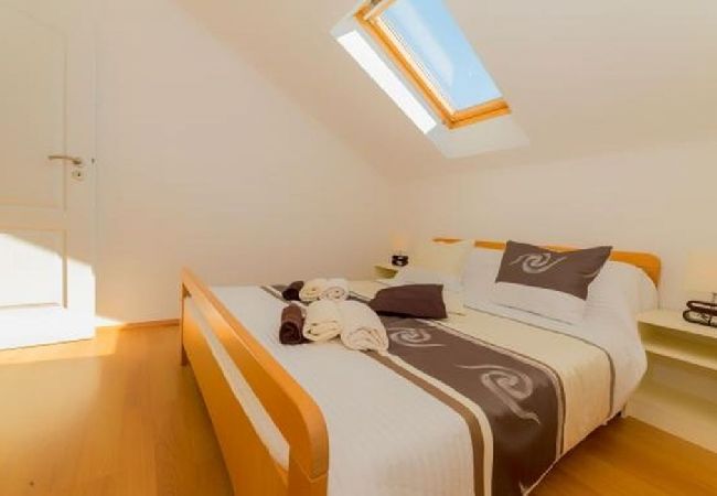 Ferienwohnung in Pakoštane - Ferienwohnung in Pakoštane mit Terrasse, Klimaanlage, W-LAN, Waschmaschine (3548-2) Ferienwohnung in Pakoštane - Ferienwohnung in Pakoštane mit Terrasse, Klimaanlage, W-LAN, Waschmaschine (3548-2)