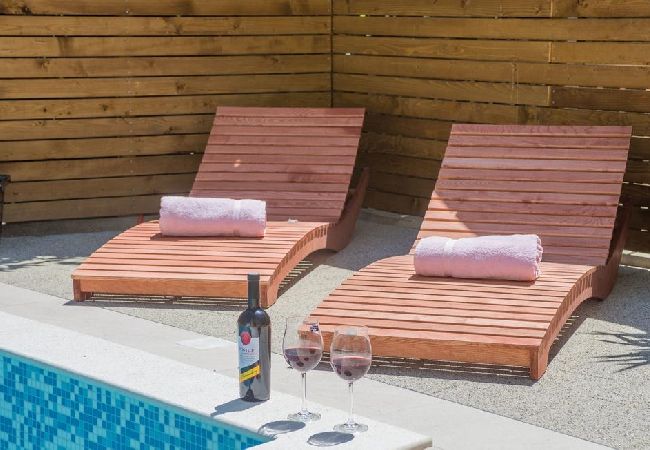 Ferienwohnung in Pakoštane - Ferienwohnung in Pakoštane mit Terrasse, Klimaanlage, W-LAN, Waschmaschine (3548-4) Ferienwohnung in Pakoštane - Ferienwohnung in Pakoštane mit Terrasse, Klimaanlage, W-LAN, Waschmaschine (3548-4)