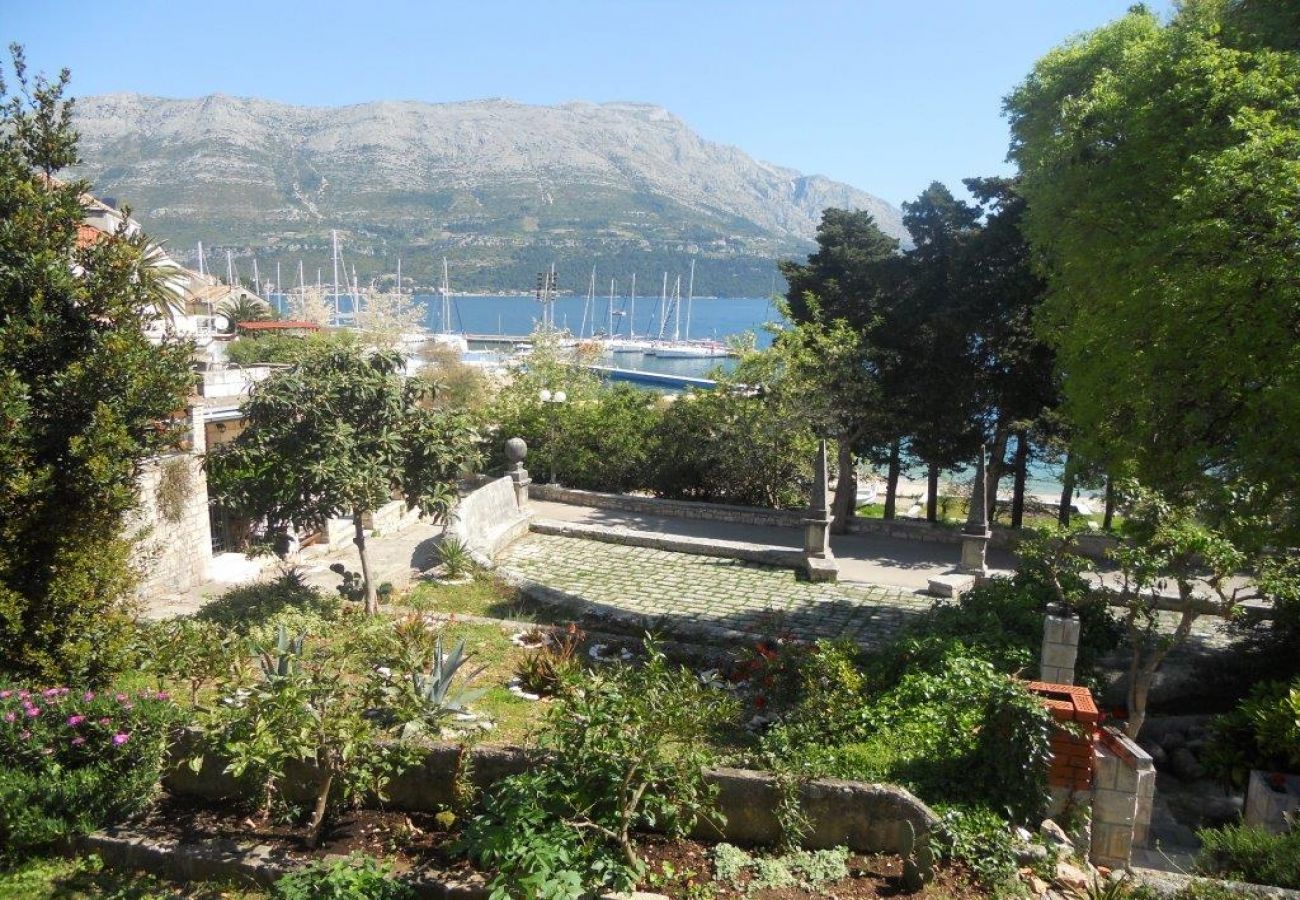 Ferienwohnung in Korcula - Ferienwohnung in Korčula mit Meerblick, Terrasse, Klimaanlage, W-LAN (3555-1)