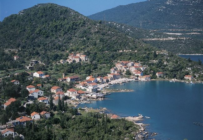 Ferienwohnung in Žuljana - Ferienwohnung in Žuljana mit Meerblick, Terrasse, Klimaanlage, W-LAN (3558-1) Ferienwohnung in Žuljana - Ferienwohnung in Žuljana mit Meerblick, Terrasse, Klimaanlage, W-LAN (3558-1)
