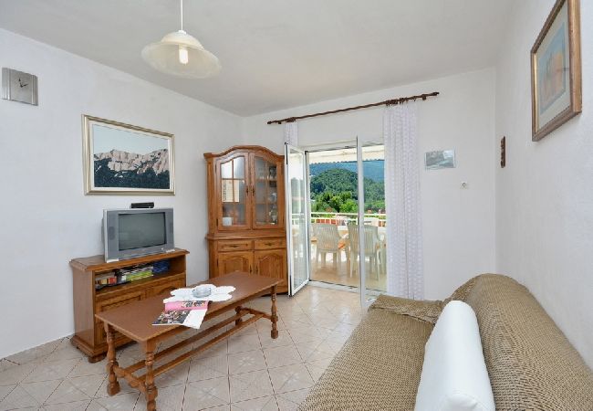 Ferienwohnung in Žuljana - Ferienwohnung in Žuljana mit Meerblick, Terrasse, W-LAN, Spülmaschine (3558-2) Ferienwohnung in Žuljana - Ferienwohnung in Žuljana mit Meerblick, Terrasse, W-LAN, Spülmaschine (3558-2)