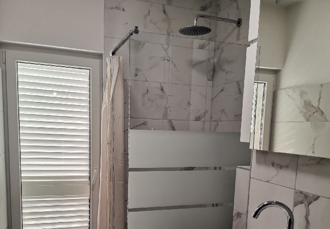 Ferienwohnung in Žuljana - Ferienwohnung in Žuljana mit Meerblick, Terrasse, W-LAN, Spülmaschine (3558-2) Ferienwohnung in Žuljana - Ferienwohnung in Žuljana mit Meerblick, Terrasse, W-LAN, Spülmaschine (3558-2)