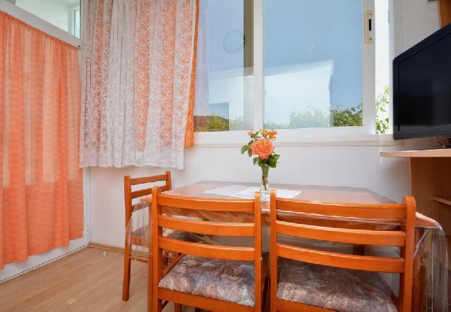 Ferienwohnung in Žuljana - Ferienwohnung in Žuljana mit Terrasse, Klimaanlage, W-LAN (3558-4) Ferienwohnung in Žuljana - Ferienwohnung in Žuljana mit Terrasse, Klimaanlage, W-LAN (3558-4)