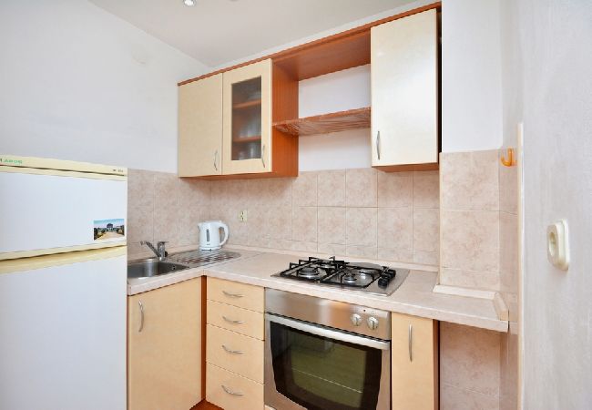 Ferienwohnung in Žuljana - Ferienwohnung in Žuljana mit Terrasse, Klimaanlage, W-LAN (3558-4) Ferienwohnung in Žuljana - Ferienwohnung in Žuljana mit Terrasse, Klimaanlage, W-LAN (3558-4)