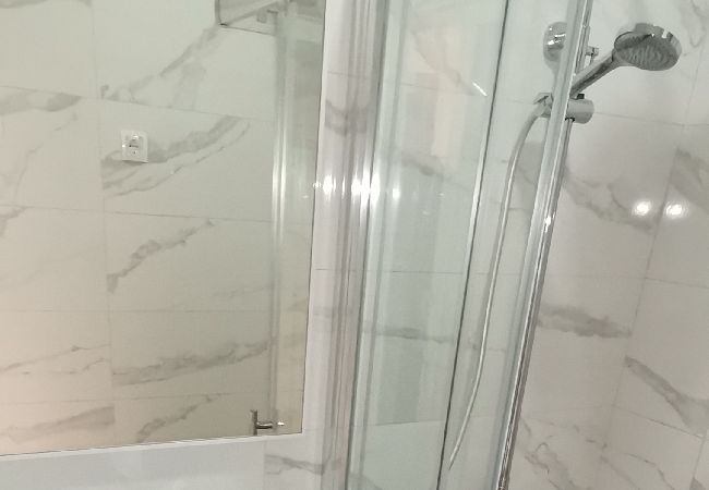 Ferienwohnung in Žuljana - Ferienwohnung in Žuljana mit Terrasse, Klimaanlage, W-LAN (3558-4) Ferienwohnung in Žuljana - Ferienwohnung in Žuljana mit Terrasse, Klimaanlage, W-LAN (3558-4)