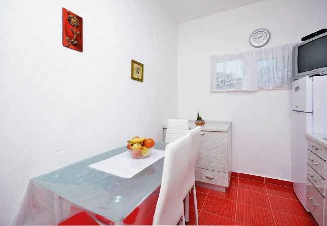 Ferienwohnung in Žuljana - Ferienwohnung in Žuljana mit Terrasse, Klimaanlage, W-LAN (3558-5) Ferienwohnung in Žuljana - Ferienwohnung in Žuljana mit Terrasse, Klimaanlage, W-LAN (3558-5)