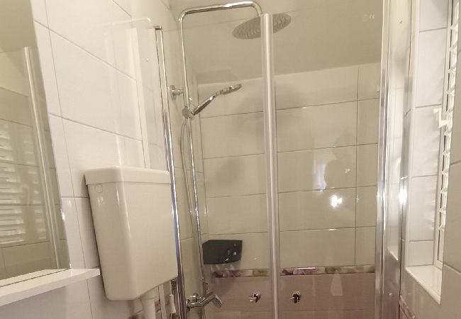 Ferienwohnung in Žuljana - Ferienwohnung in Žuljana mit Terrasse, Klimaanlage, W-LAN (3558-5) Ferienwohnung in Žuljana - Ferienwohnung in Žuljana mit Terrasse, Klimaanlage, W-LAN (3558-5)