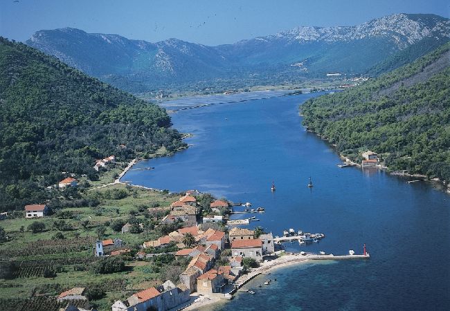 Ferienwohnung in Žuljana - Ferienwohnung in Žuljana mit Terrasse, Klimaanlage, W-LAN (3558-5) Ferienwohnung in Žuljana - Ferienwohnung in Žuljana mit Terrasse, Klimaanlage, W-LAN (3558-5)