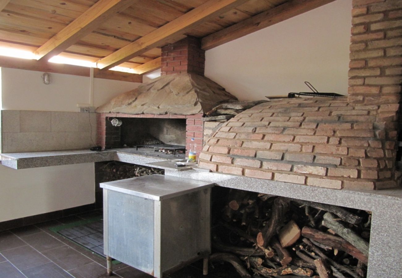 Ferienwohnung in Sucuraj - Ferienwohnung in Sućuraj mit Meerblick, Balkon, Klimaanlage, W-LAN (3560-2)