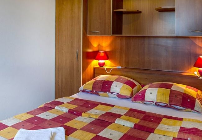 Ferienwohnung in Novalja - Ferienwohnung in Novalja mit Meerblick, Terrasse, Klimaanlage, W-LAN (3565-9) Ferienwohnung in Novalja - Ferienwohnung in Novalja mit Meerblick, Terrasse, Klimaanlage, W-LAN (3565-9)