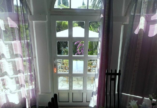 Ferienwohnung in Cavtat - Ferienwohnung in Cavtat mit Meerblick, Terrasse, Klimaanlage, W-LAN (3566-2) Ferienwohnung in Cavtat - Ferienwohnung in Cavtat mit Meerblick, Terrasse, Klimaanlage, W-LAN (3566-2)