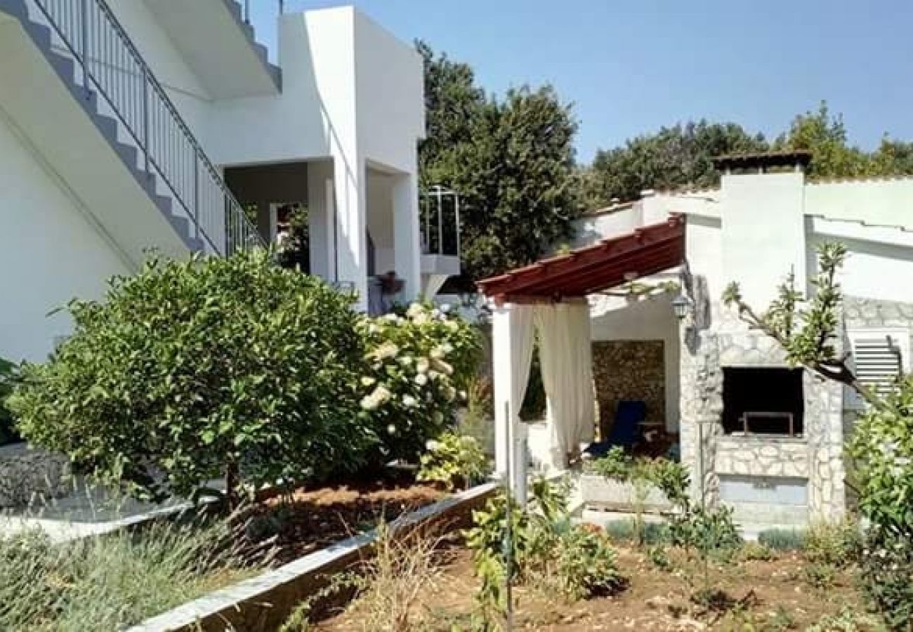 Ferienwohnung in Ražanj - Ferienwohnung in Ražanj mit Terrasse, Klimaanlage, W-LAN, Waschmaschine (3567-1)