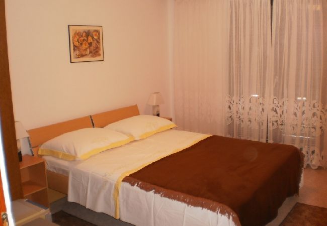 Ferienwohnung in Zavala - Ferienwohnung in Zavala mit Meerblick, Terrasse, Klimaanlage, W-LAN (3576-1) Ferienwohnung in Zavala - Ferienwohnung in Zavala mit Meerblick, Terrasse, Klimaanlage, W-LAN (3576-1)