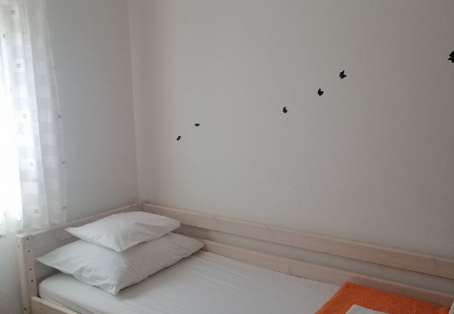 Ferienwohnung in Privlaka - Ferienwohnung in Privlaka mit Meerblick, Terrasse, Klimaanlage, W-LAN (3591-1) Ferienwohnung in Privlaka - Ferienwohnung in Privlaka mit Meerblick, Terrasse, Klimaanlage, W-LAN (3591-1)