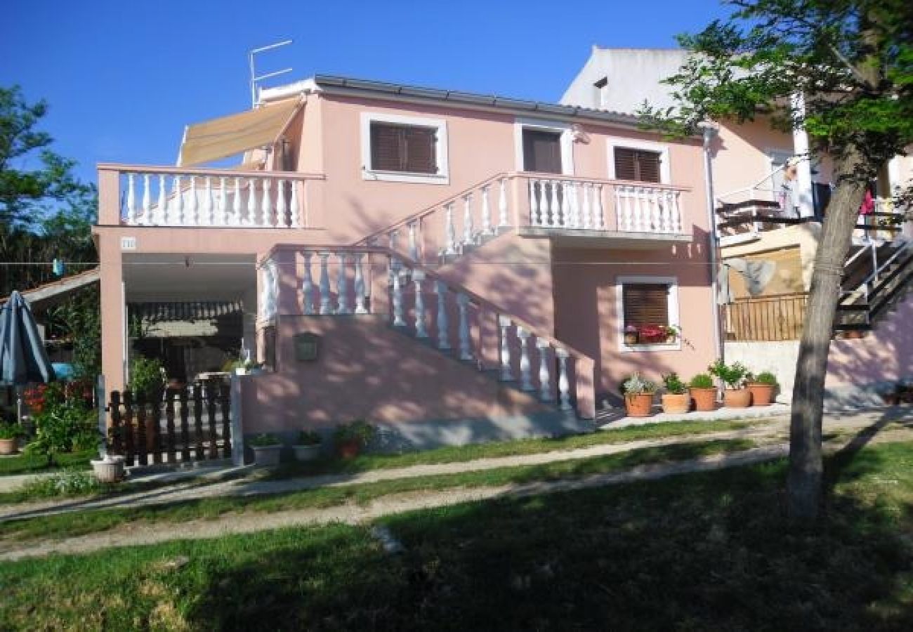 Ferienwohnung in Privlaka - Ferienwohnung in Privlaka mit Meerblick, Terrasse, Klimaanlage, W-LAN (3591-1)