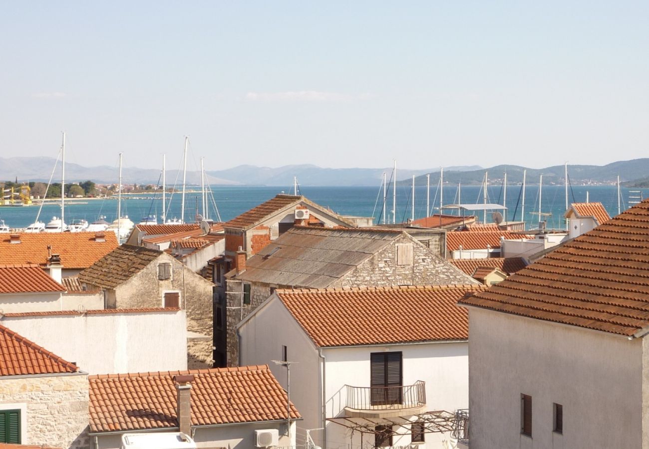 Ferienwohnung in Vodice - Ferienwohnung in Vodice mit Meerblick, Terrasse, W-LAN, Waschmaschine (3578-1)