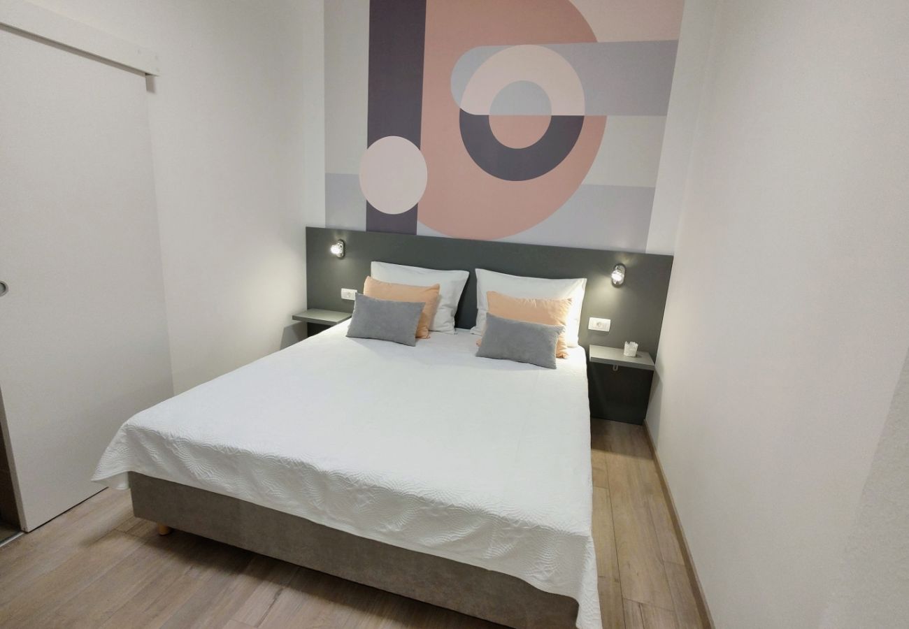 Ferienwohnung in Drašnice - Ferienwohnung in Drašnice mit Meerblick, Loggia, Klimaanlage, W-LAN (3586-3)