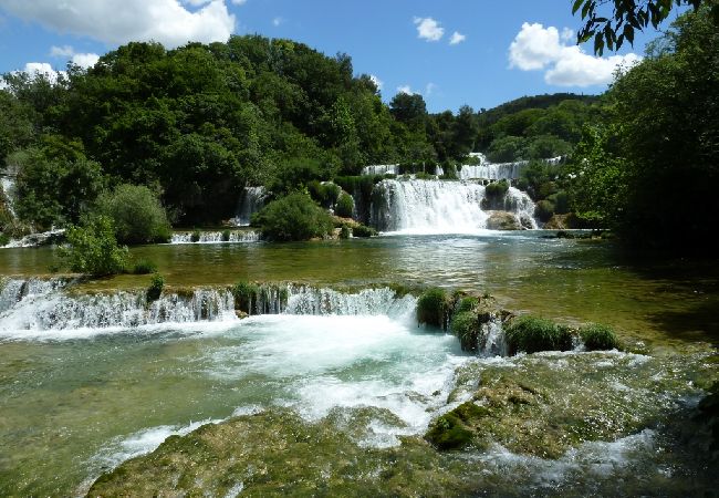Ferienwohnung in Kustici - Ferienwohnung in Kustici mit Meerblick, Balkon, Klimaanlage, W-LAN (3589-4) Ferienwohnung in Kustici - Ferienwohnung in Kustici mit Meerblick, Balkon, Klimaanlage, W-LAN (3589-4)