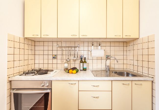 Ferienwohnung in Kustici - Ferienwohnung in Kustici mit Meerblick, Balkon, Klimaanlage, W-LAN (3589-5) Ferienwohnung in Kustici - Ferienwohnung in Kustici mit Meerblick, Balkon, Klimaanlage, W-LAN (3589-5)