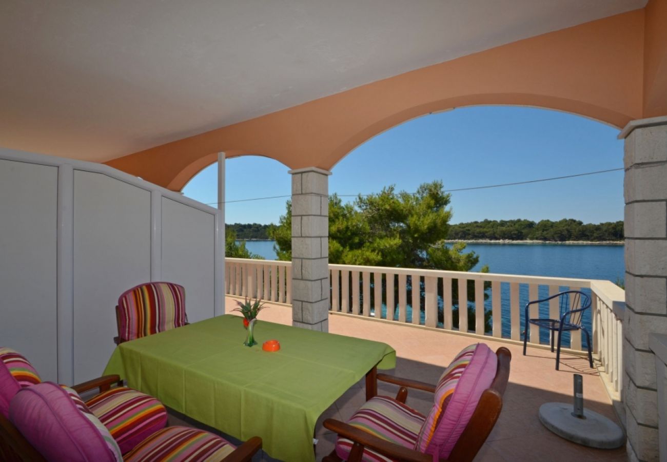 Ferienwohnung in Karbuni - Ferienwohnung in Karbuni mit Meerblick, Terrasse, Klimaanlage, W-LAN (3609-3)