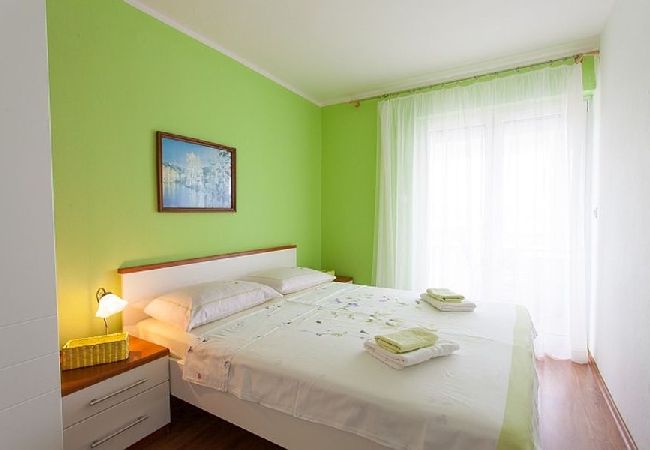 Ferienwohnung in Omišalj - Ferienwohnung in Omišalj mit Meerblick, Balkon, Klimaanlage, W-LAN (3623-1) Ferienwohnung in Omišalj - Ferienwohnung in Omišalj mit Meerblick, Balkon, Klimaanlage, W-LAN (3623-1)