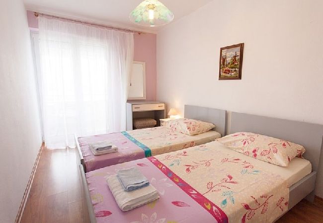 Ferienwohnung in Omišalj - Ferienwohnung in Omišalj mit Meerblick, Balkon, Klimaanlage, W-LAN (3623-1) Ferienwohnung in Omišalj - Ferienwohnung in Omišalj mit Meerblick, Balkon, Klimaanlage, W-LAN (3623-1)