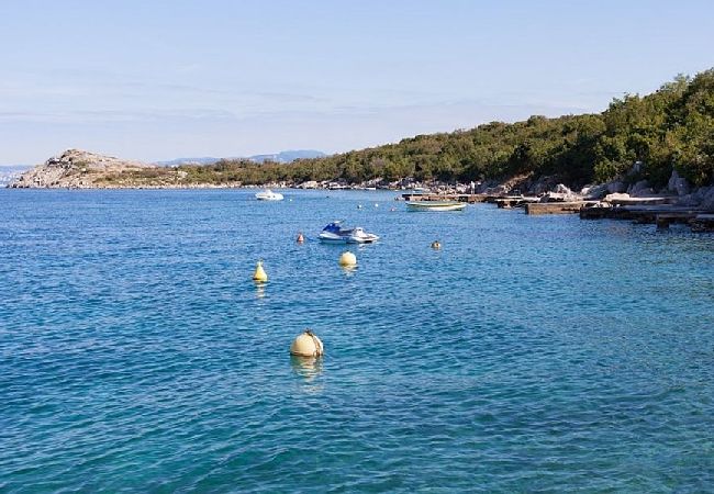 Ferienwohnung in Omišalj - Ferienwohnung in Omišalj mit Meerblick, Balkon, Klimaanlage, W-LAN (3623-1) Ferienwohnung in Omišalj - Ferienwohnung in Omišalj mit Meerblick, Balkon, Klimaanlage, W-LAN (3623-1)