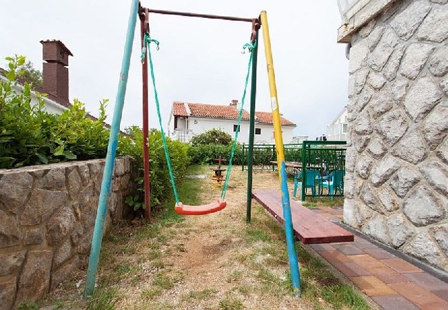 Ferienwohnung in Omišalj - Ferienwohnung in Omišalj mit Meerblick, Balkon, Klimaanlage, W-LAN (3623-1) Ferienwohnung in Omišalj - Ferienwohnung in Omišalj mit Meerblick, Balkon, Klimaanlage, W-LAN (3623-1)