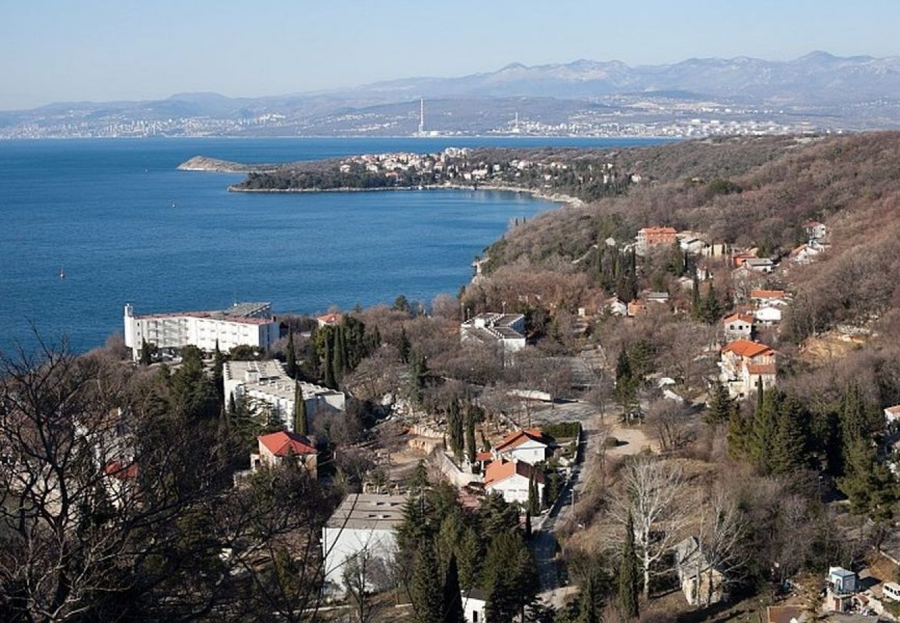 Ferienwohnung in Omišalj - Ferienwohnung in Omišalj mit Meerblick, Balkon, Klimaanlage, W-LAN (3623-1)