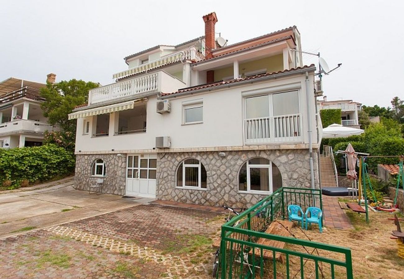 Ferienwohnung in Omišalj - Ferienwohnung in Omišalj mit Meerblick, Balkon, Klimaanlage, W-LAN (3623-1)