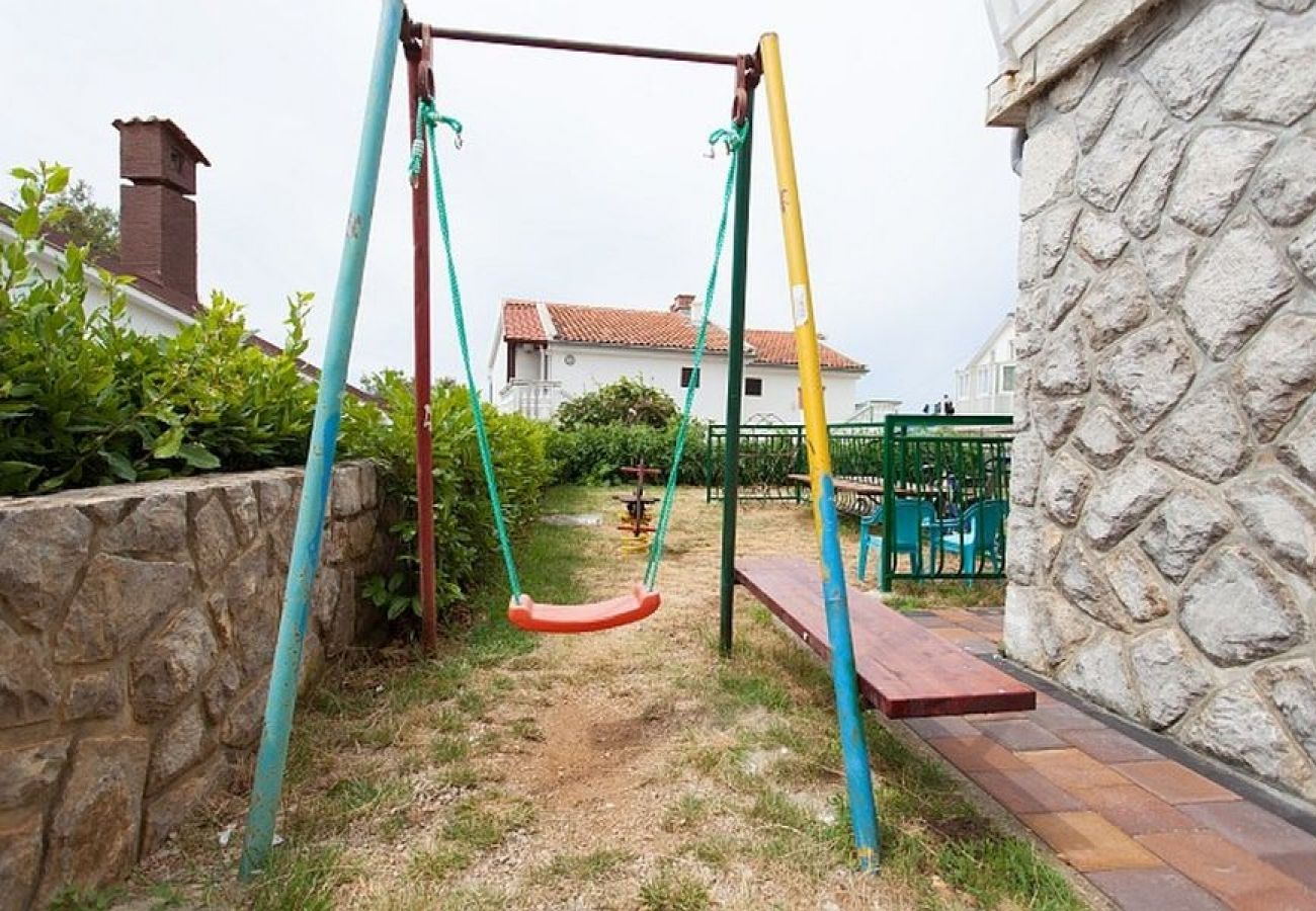 Ferienwohnung in Omišalj - Ferienwohnung in Omišalj mit Meerblick, Balkon, Klimaanlage, W-LAN (3623-1)