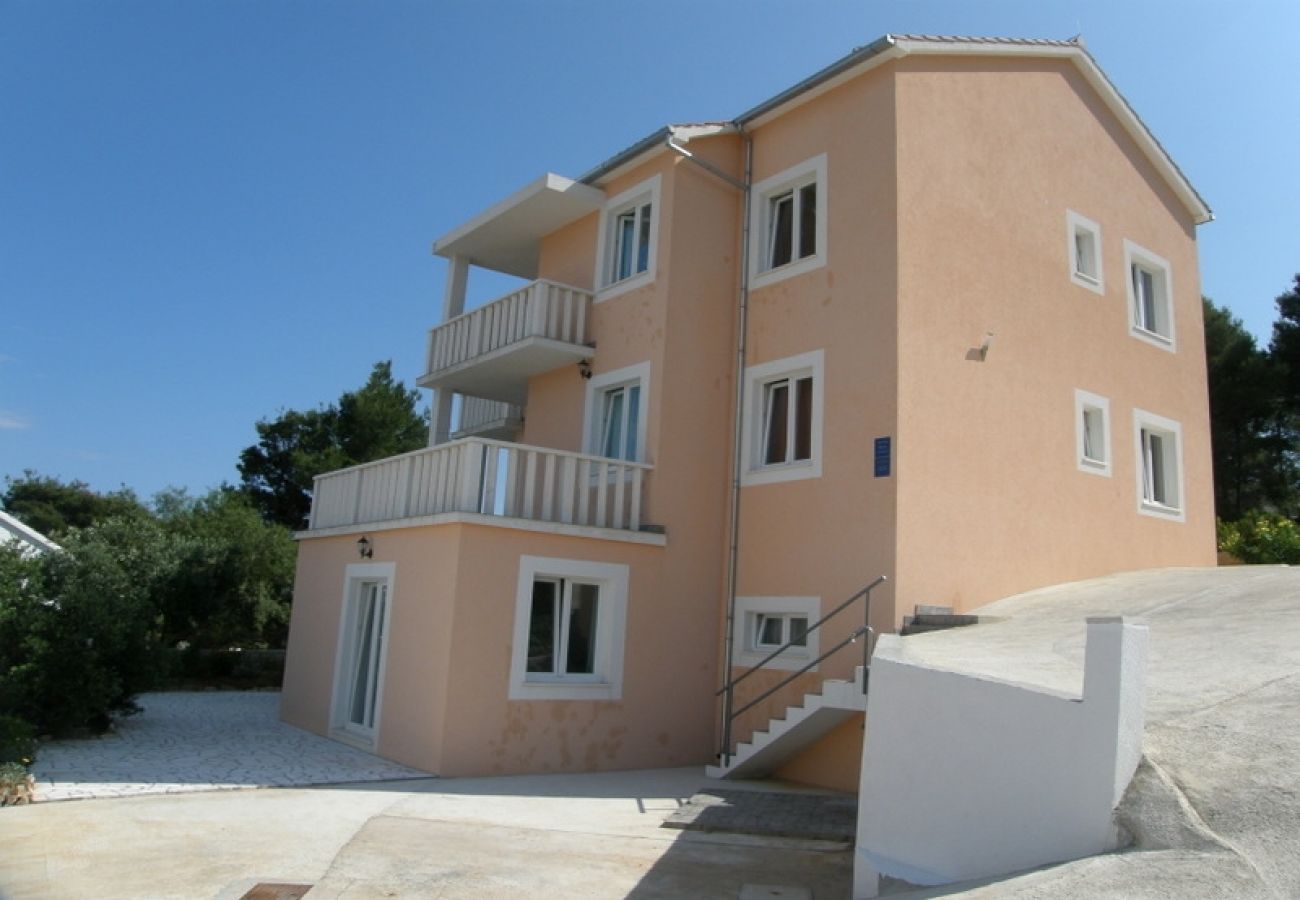 Ferienwohnung in Lumbarda - Ferienwohnung in Lumbarda mit Meerblick, Terrasse, Klimaanlage, W-LAN (3632-1)